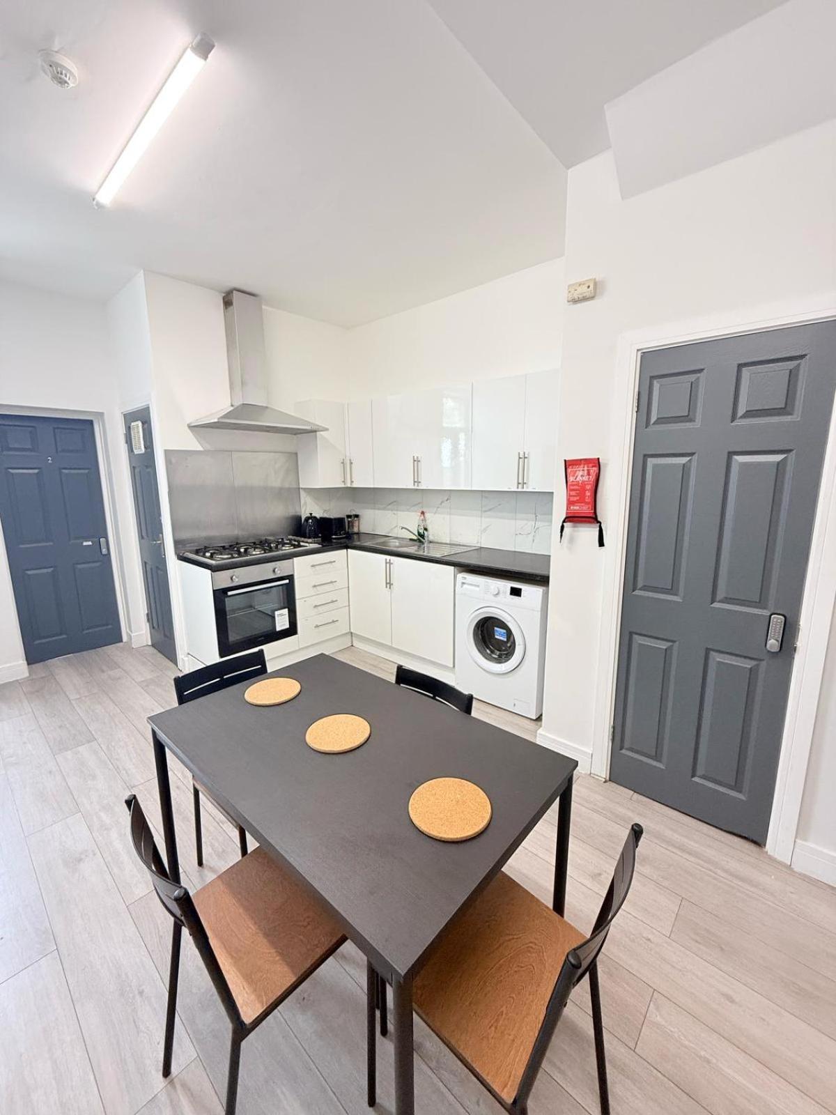 Tottenham En Suites Guest Rooms London Exterior foto